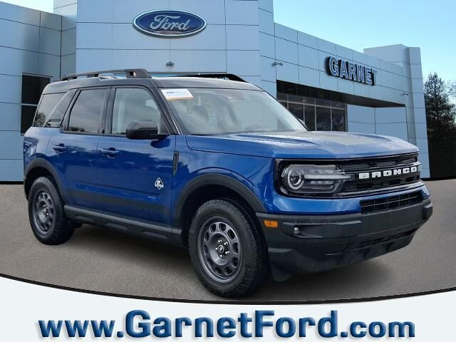2024 Ford Bronco Sport Outer Banks — photo 1 of 26