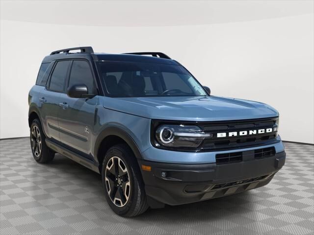 2024 Ford Bronco Sport Outer Banks — photo 1 of 26