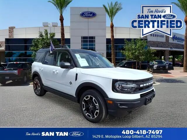 2024 Ford Bronco Sport Outer Banks — photo 1 of 13