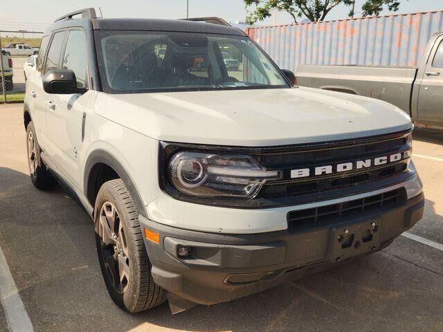 2021 Ford Bronco Sport Outer Banks — photo 1 of 26