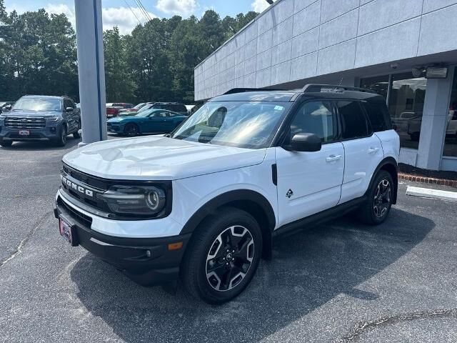 2021 Ford Bronco Sport Outer Banks — photo 1 of 13