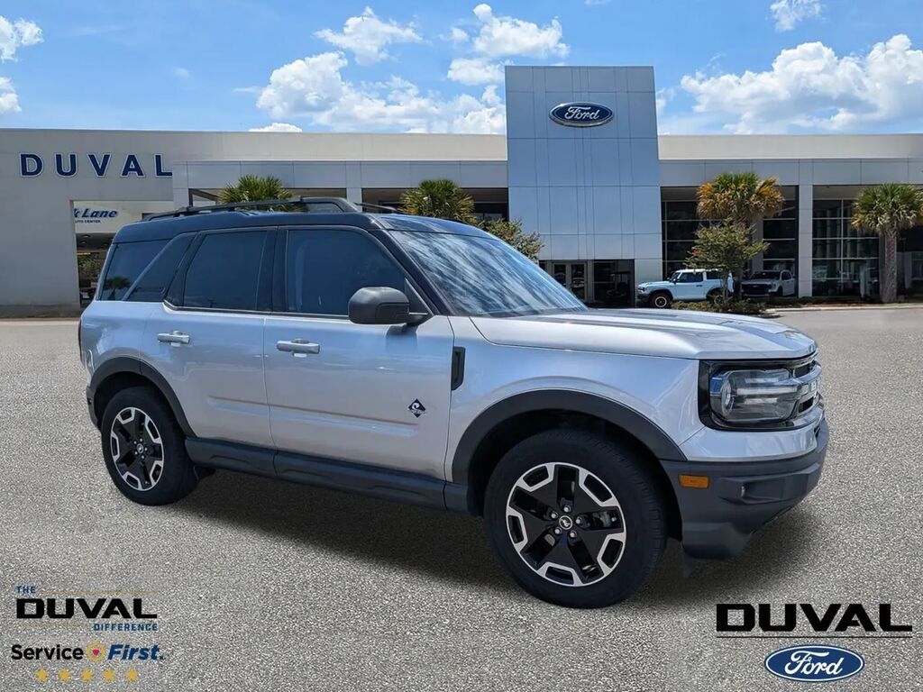 2021 Ford Bronco Sport Outer Banks — photo 1 of 13