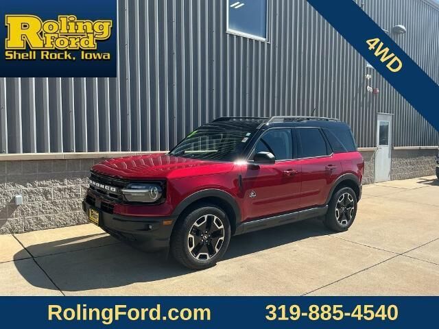 2021 Ford Bronco Sport Outer Banks — photo 1 of 26