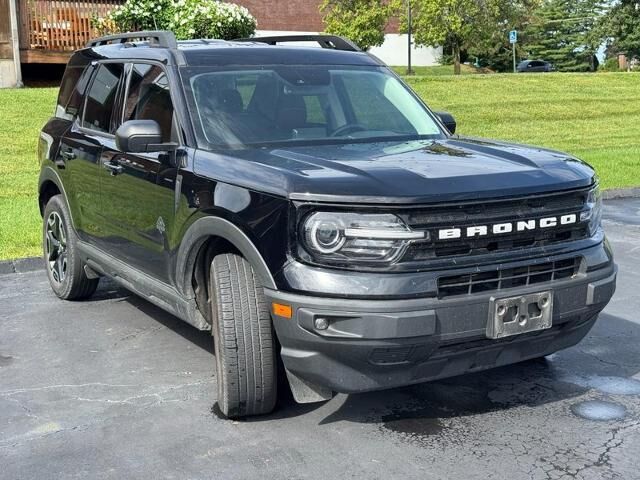 2022 Ford Bronco Sport Outer Banks — photo 1 of 6