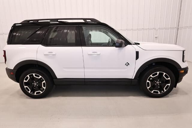 2022 Ford Bronco Sport Outer Banks — photo 1 of 11
