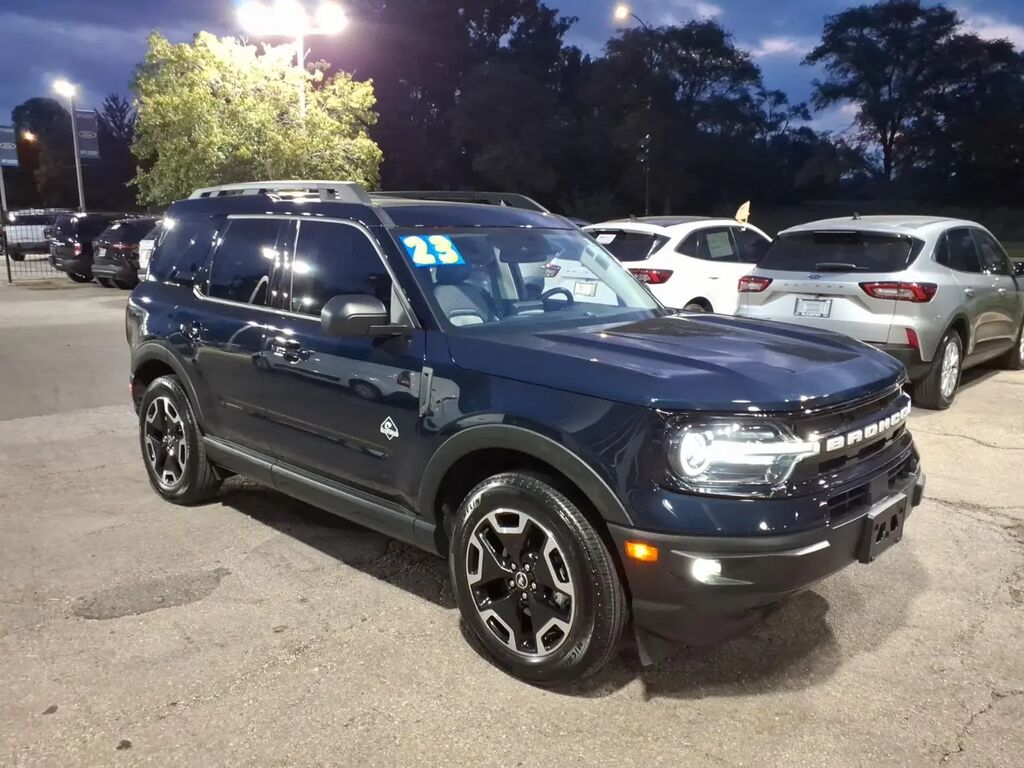 2023 Ford Bronco Sport Outer Banks — photo 1 of 37
