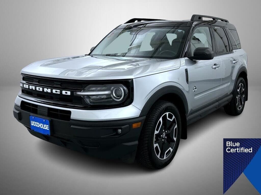 2023 Ford Bronco Sport Outer Banks — photo 1 of 2