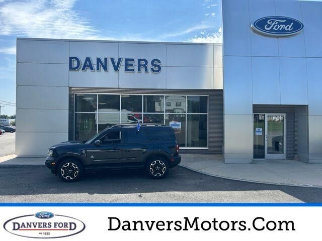 2023 Ford Bronco Sport Outer Banks — photo 1 of 26