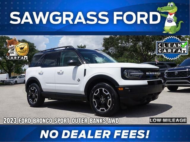 2023 Ford Bronco Sport Outer Banks — photo 1 of 26
