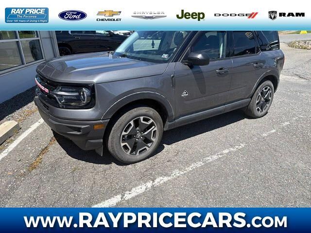 2023 Ford Bronco Sport Outer Banks — photo 1 of 21