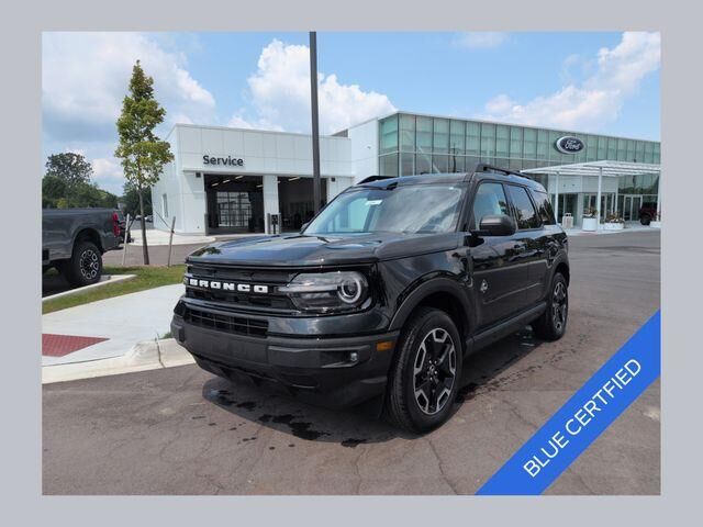 2023 Ford Bronco Sport Outer Banks — photo 1 of 26