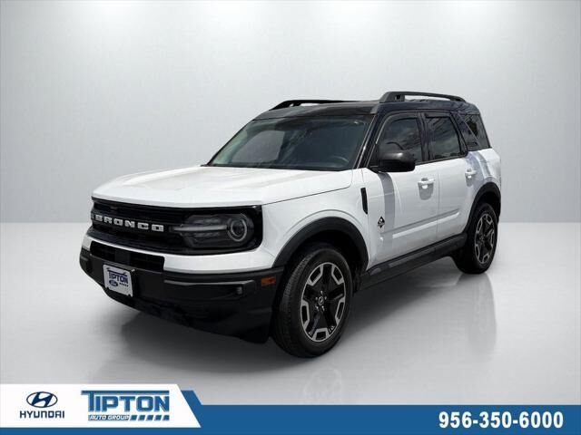 2024 Ford Bronco Sport Outer Banks — photo 1 of 26