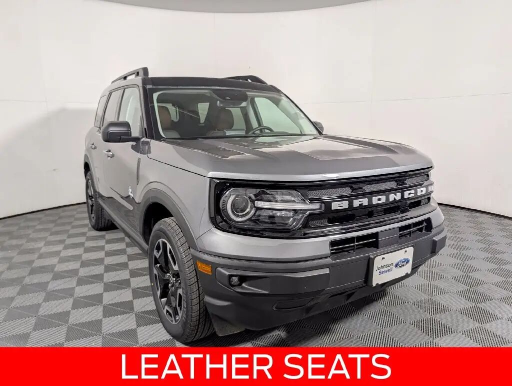 2024 Ford Bronco Sport Outer Banks — photo 1 of 13
