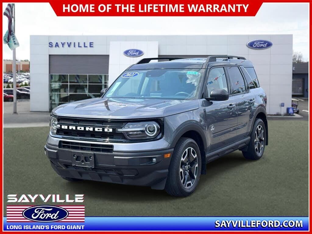 2021 Ford Bronco Sport Outer Banks — photo 1 of 15