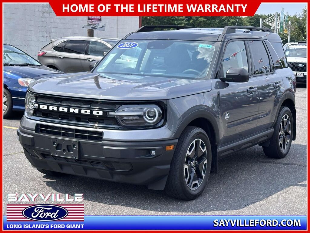 2021 Ford Bronco Sport Outer Banks — photo 1 of 13