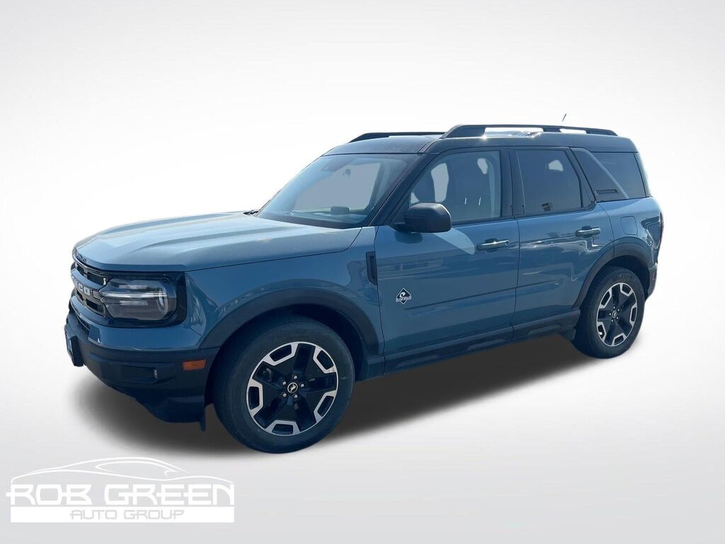 2021 Ford Bronco Sport Outer Banks — photo 1 of 2