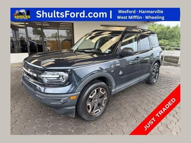 2021 Ford Bronco Sport Outer Banks — photo 1 of 13