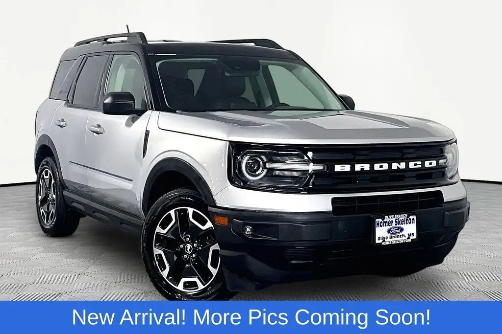 2021 Ford Bronco Sport Outer Banks — photo 1 of 13