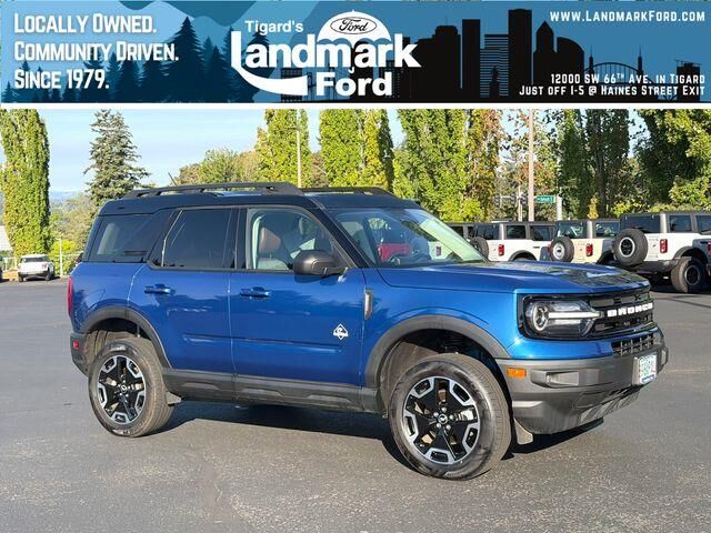 2023 Ford Bronco Sport Outer Banks — photo 1 of 39
