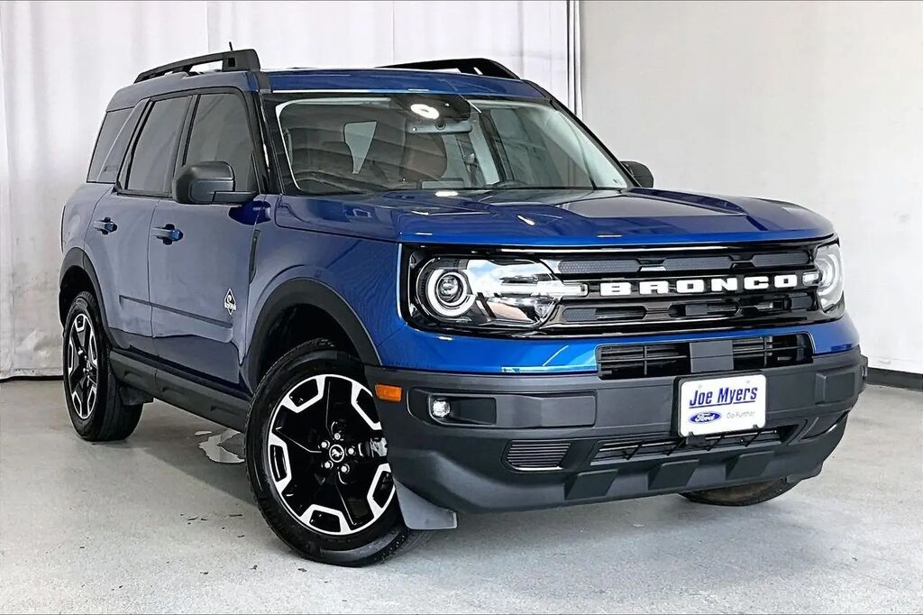 2023 Ford Bronco Sport Outer Banks — photo 1 of 4