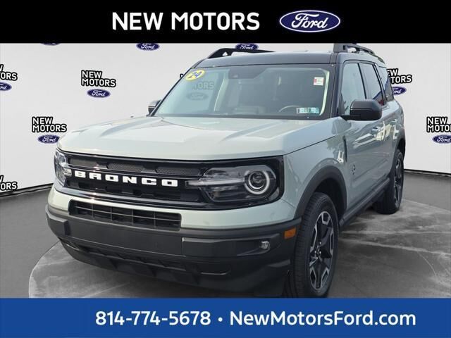 2024 Ford Bronco Sport Outer Banks — photo 1 of 13