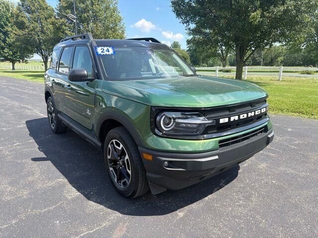 2024 Ford Bronco Sport Outer Banks — photo 1 of 25