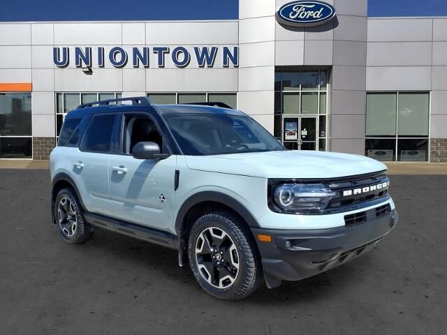2024 Ford Bronco Sport Outer Banks — photo 1 of 13