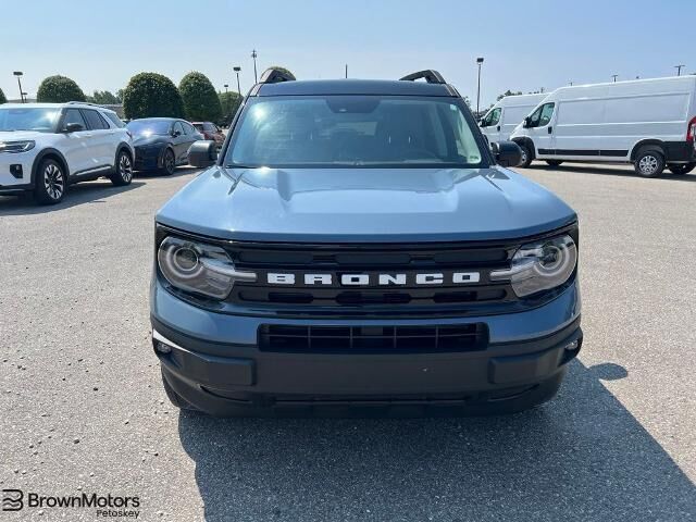 2024 Ford Bronco Sport Outer Banks — photo 1 of 39