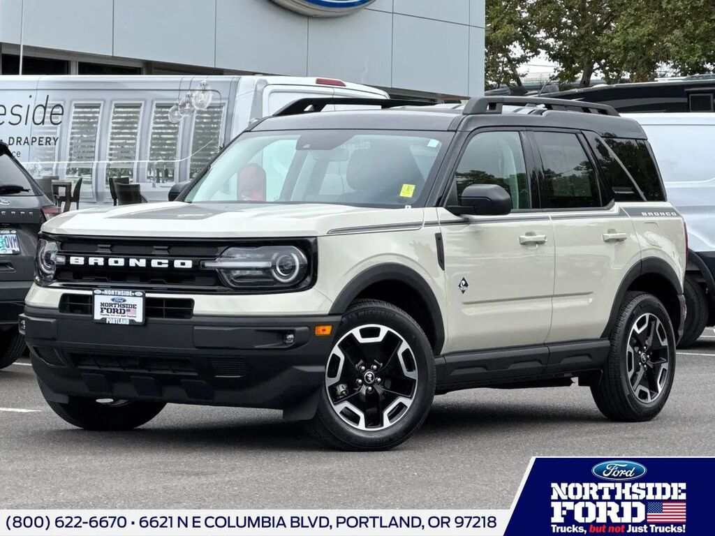 2024 Ford Bronco Sport Outer Banks — photo 1 of 25