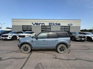 2024 Ford Bronco Sport Outer Banks — photo 1 of 27