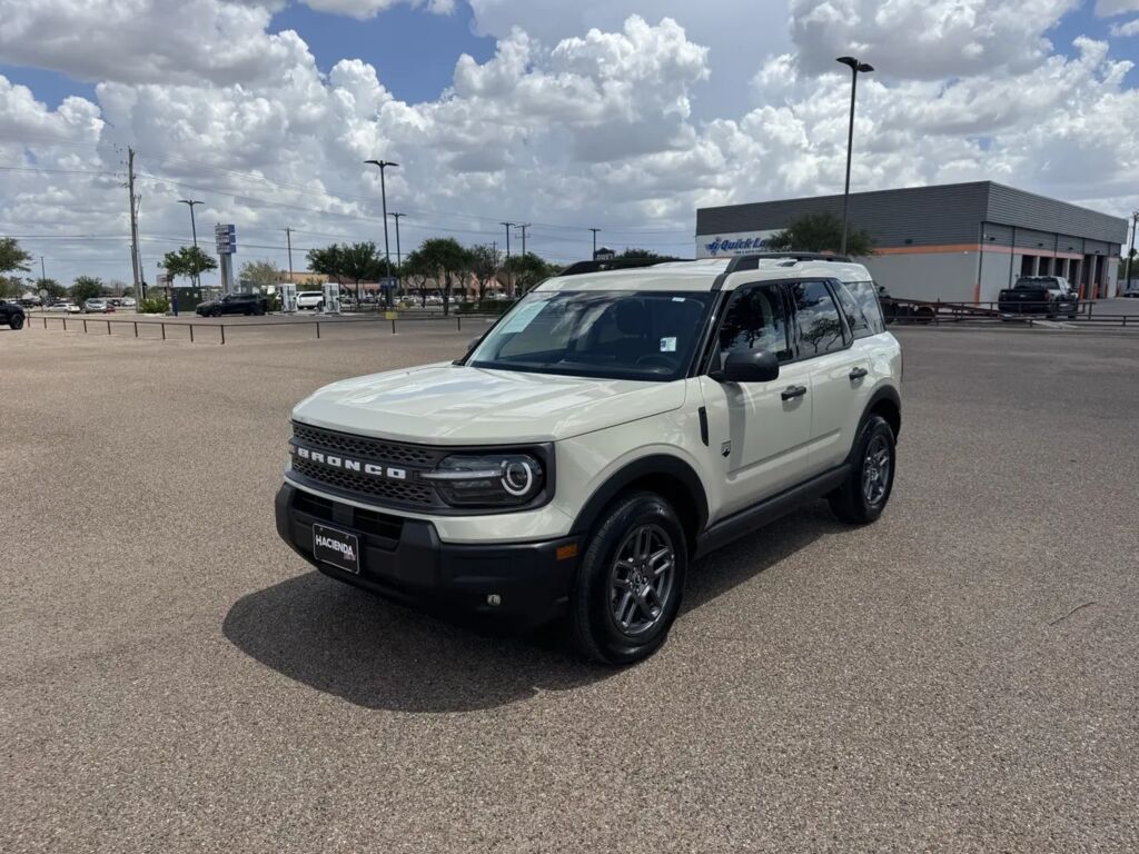 2024 Ford Bronco Sport Outer Banks — photo 1 of 43