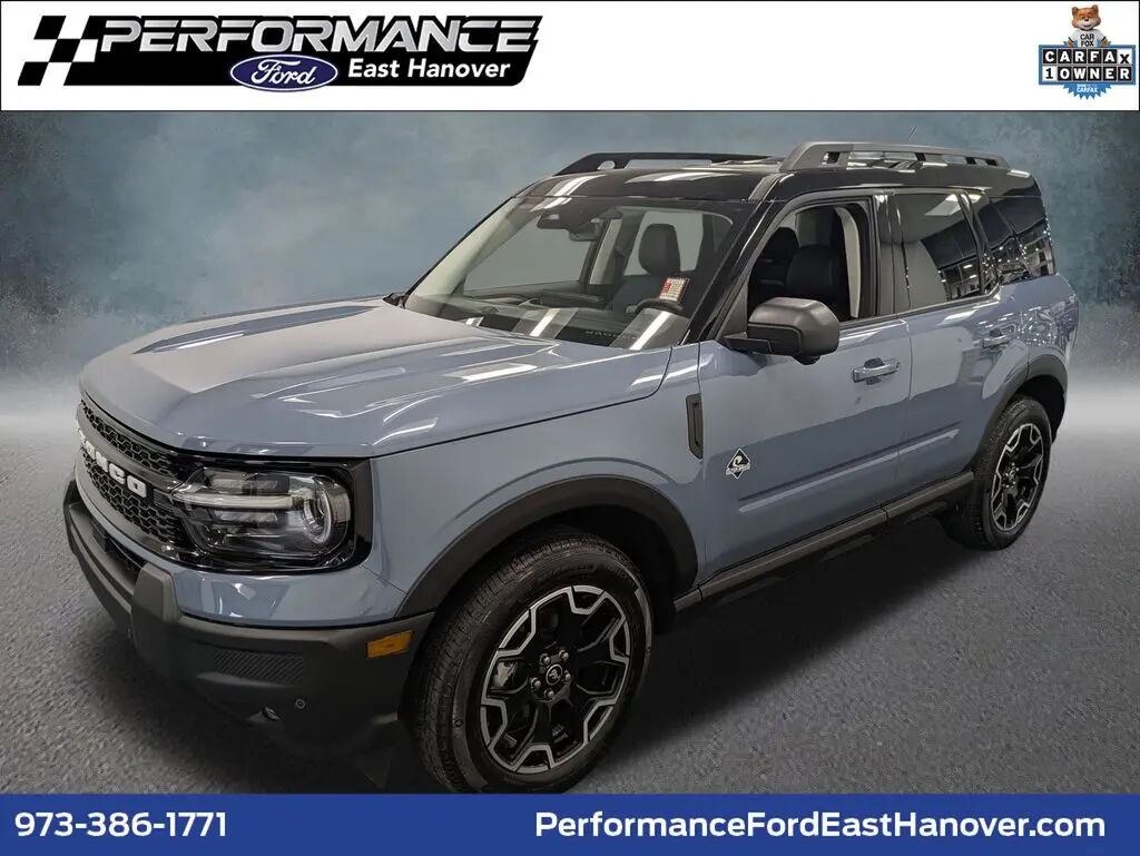 2025 Ford Bronco Sport Outer Banks — photo 1 of 41