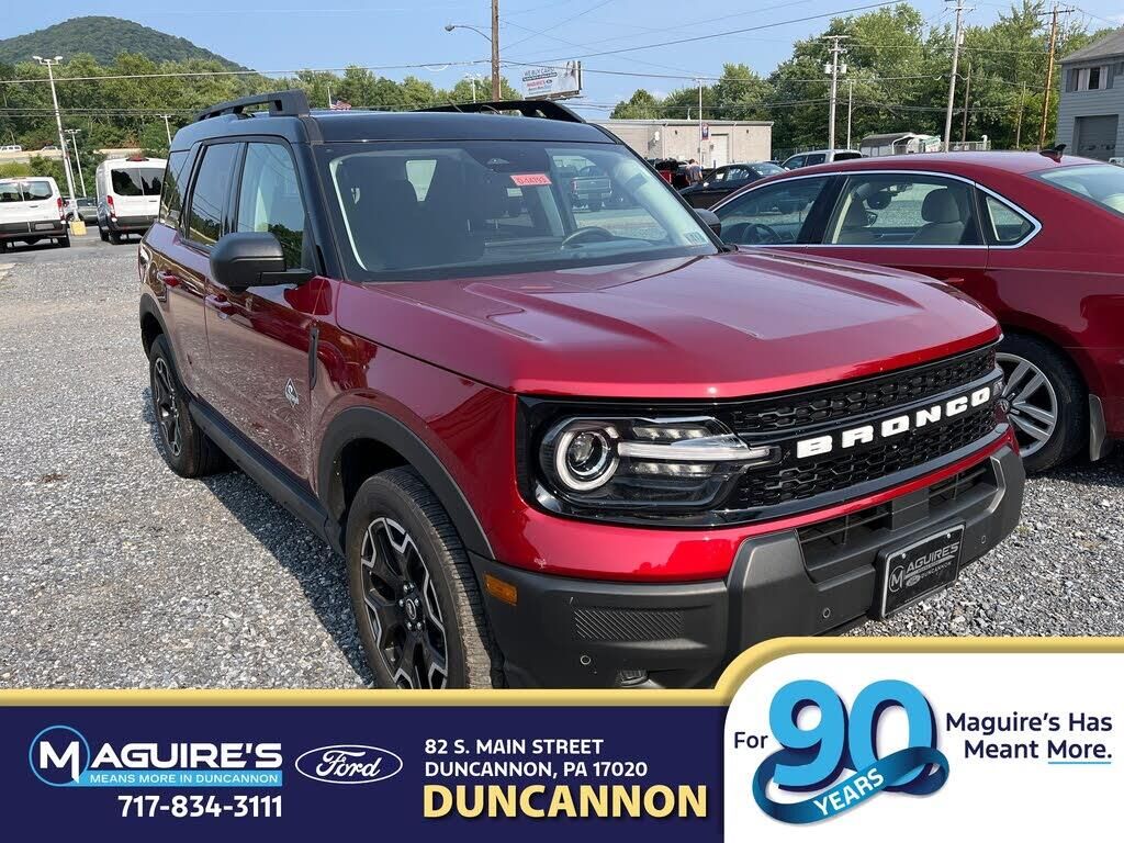 2025 Ford Bronco Sport Outer Banks — photo 1 of 28
