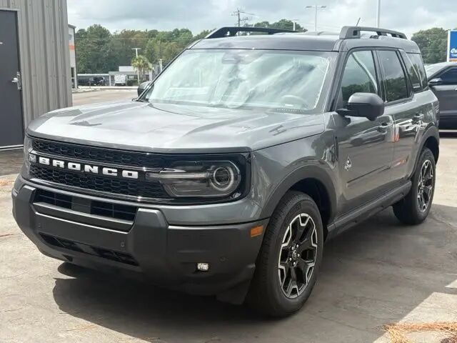 2026 Ford Bronco Sport Outer Banks — photo 1 of 13