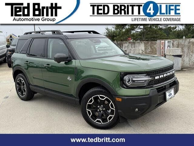 2025 Ford Bronco Sport Outer Banks — photo 1 of 9