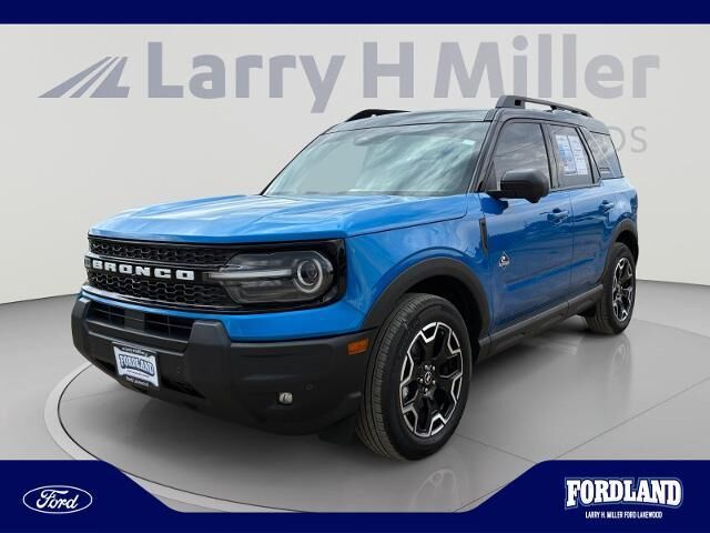 2025 Ford Bronco Sport Outer Banks — photo 1 of 39