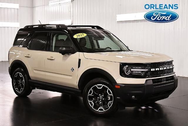 2025 Ford Bronco Sport Outer Banks — photo 1 of 26