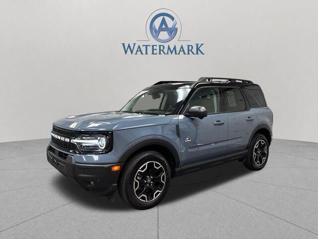 2025 Ford Bronco Sport Outer Banks — photo 1 of 13