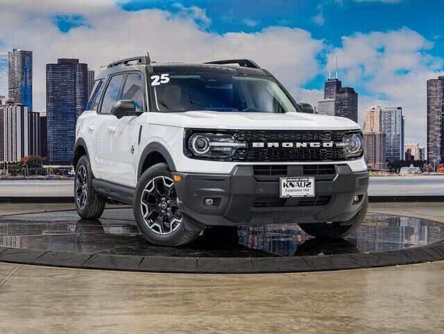 2025 Ford Bronco Sport Outer Banks — photo 1 of 39