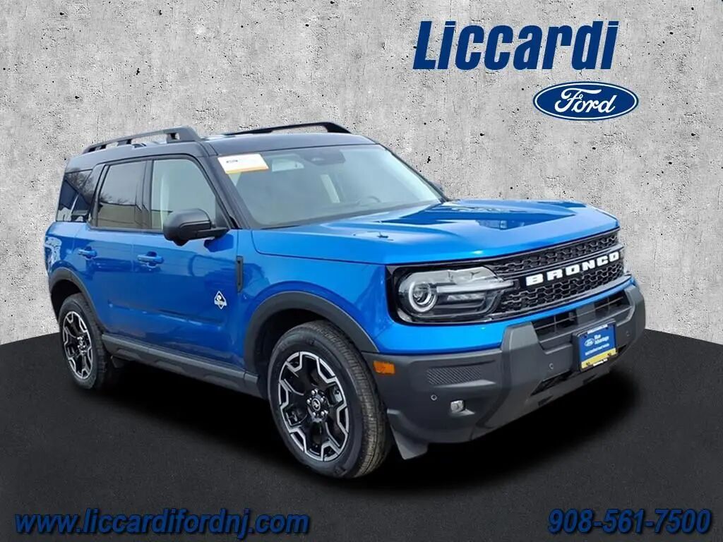 2025 Ford Bronco Sport Outer Banks — photo 1 of 13