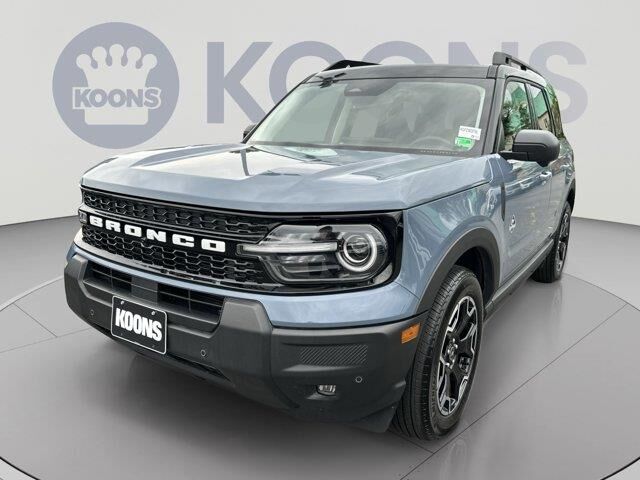2025 Ford Bronco Sport Outer Banks — photo 1 of 26