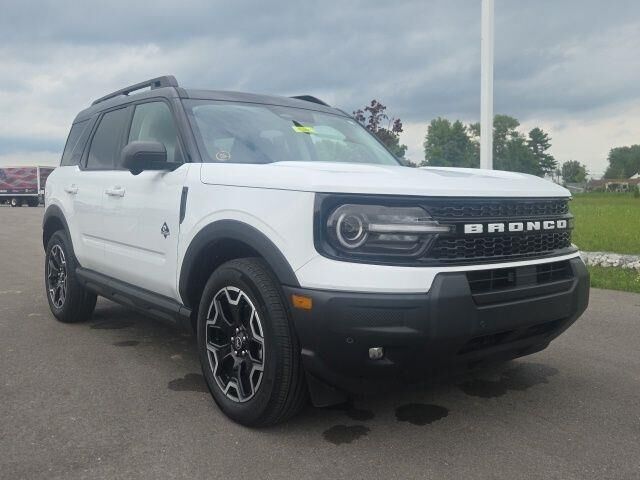 2025 Ford Bronco Sport Outer Banks — photo 1 of 26