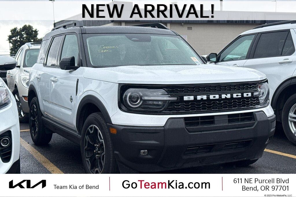 2025 Ford Bronco Sport Outer Banks — photo 1 of 13
