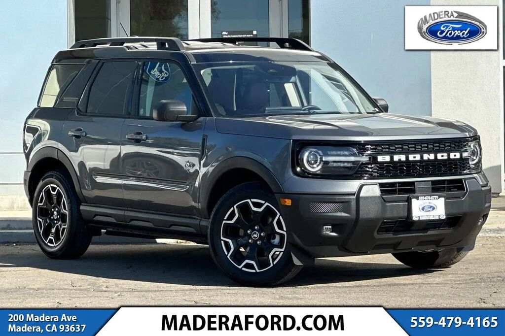 2025 Ford Bronco Sport Outer Banks — photo 1 of 13