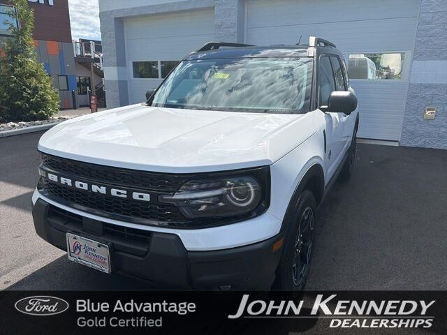 2025 Ford Bronco Sport Outer Banks — photo 1 of 13