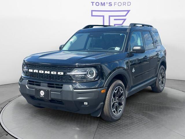 2025 Ford Bronco Sport Outer Banks — photo 1 of 20