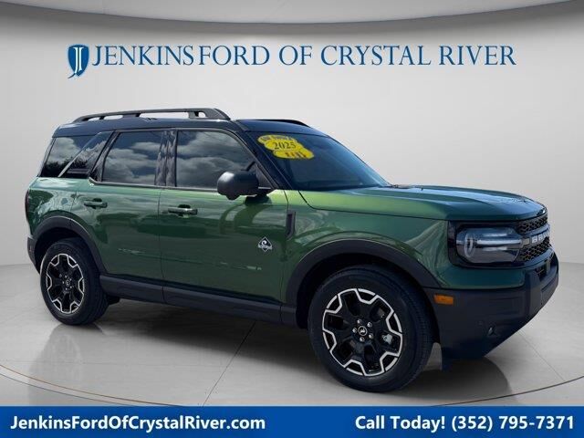 2025 Ford Bronco Sport Outer Banks — photo 1 of 26