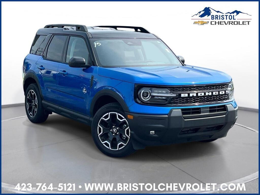 2025 Ford Bronco Sport Outer Banks — photo 1 of 13