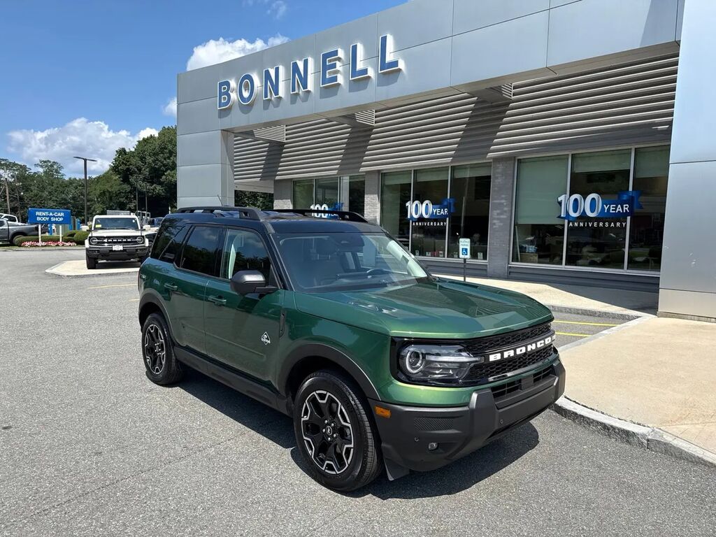 2025 Ford Bronco Sport Outer Banks — photo 1 of 26