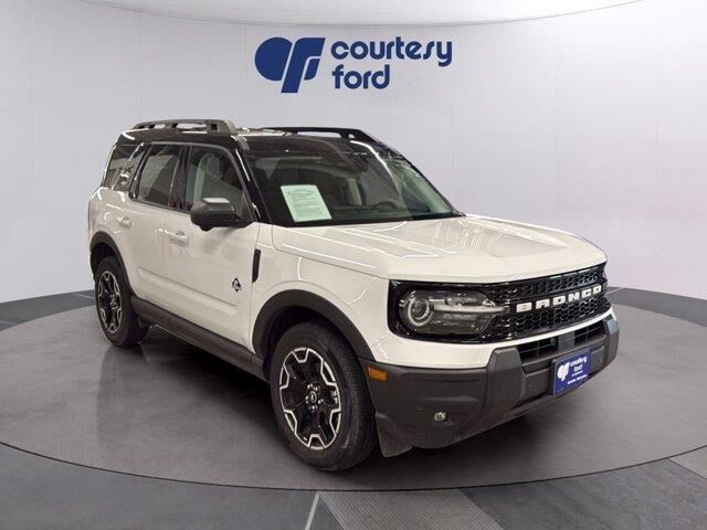 2025 Ford Bronco Sport Outer Banks — photo 1 of 13